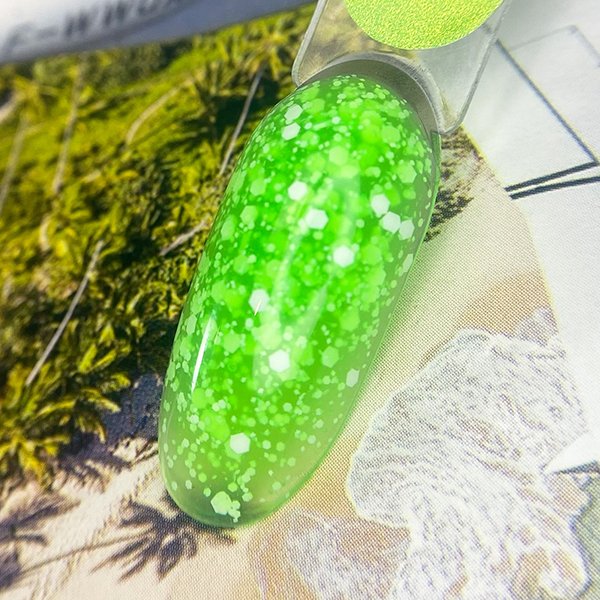 TROPIC GEL Green Apple PN гель для дизайна c белыми шестигранниками 5 гр