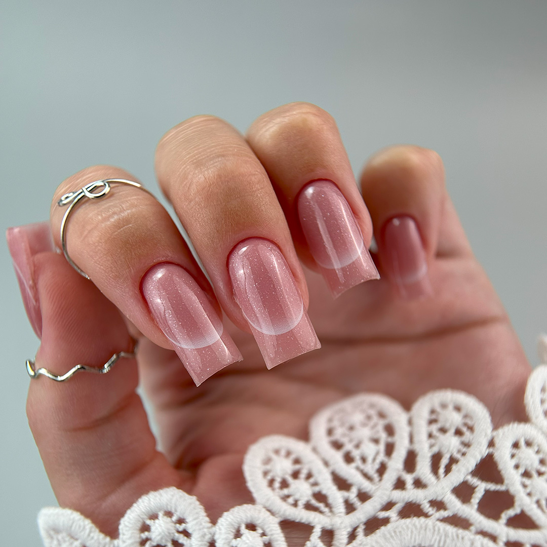 Камуфлирующая база Outfit №4 Glam, 16 мл PN